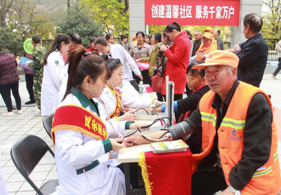世界男性健康日 延安陽(yáng)光醫(yī)院義診咨詢進(jìn)社區(qū)，健康溫暖送到家